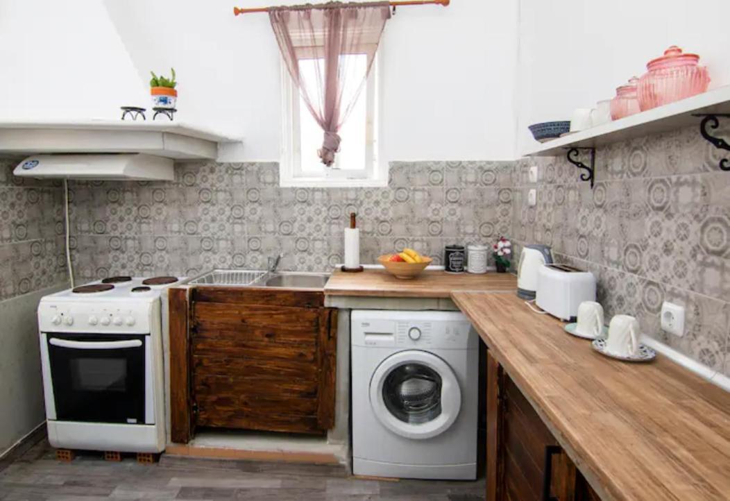 Mascot bar street apartments Rhodes City Buitenkant foto